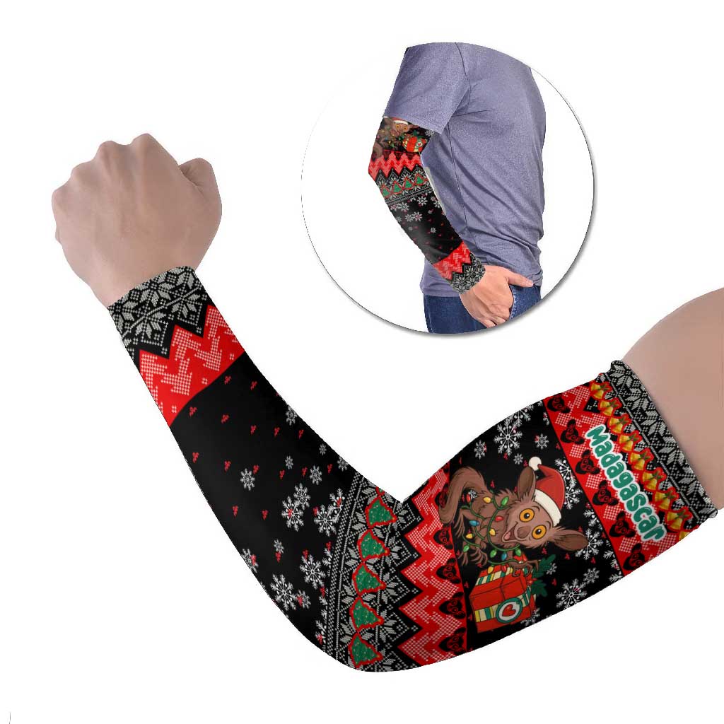 Madagascar Christmas Arm Sleeves with Aye Aye Lemur Santa Hat Holiday Lights and Gift Box Pattern - Shopicos