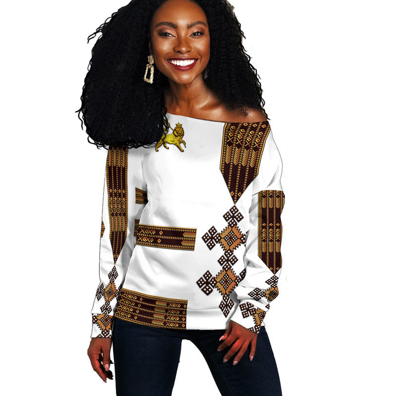 (Custom Personalised) Ethiopia Women Off Shoulder Sweater Ethiopian Lion Of Judah Simple Tibeb Style - White LT8 - Shopicos